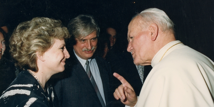 Věra Čáslavská a papež Jan Pavel II.